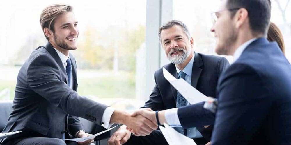 مدیریت ارتباط با مشتری سیستم سی ار ام